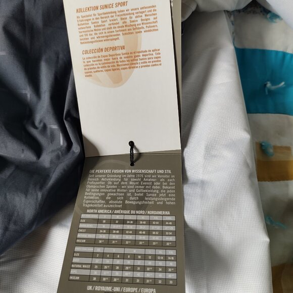 Sunice Grey & White Waterproof Golf Half Zip Short Sleeved Windbreaker - Picture 13 of 14